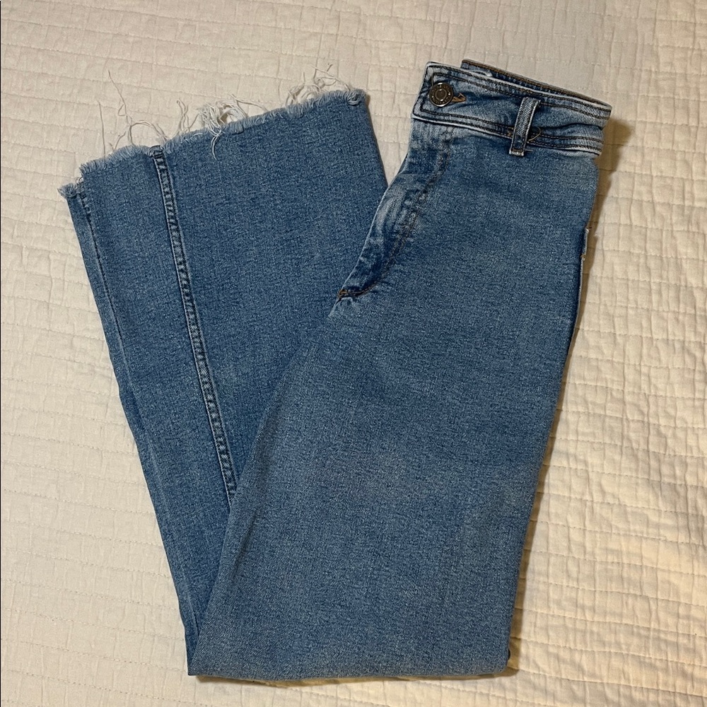 Zara Frayed Hem Blue Women's Cropped Jeans